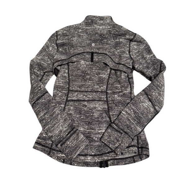 Lululemon Define Luon Black Knit Heathered Size 8 - Picture 8 of 8